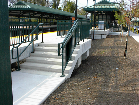 SEPTA-Ft-Washington-steps